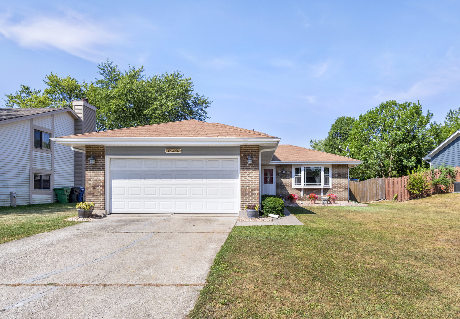 5317 N Ludlam Ave Chicago Il 60630 Mls 10825534 Redfin