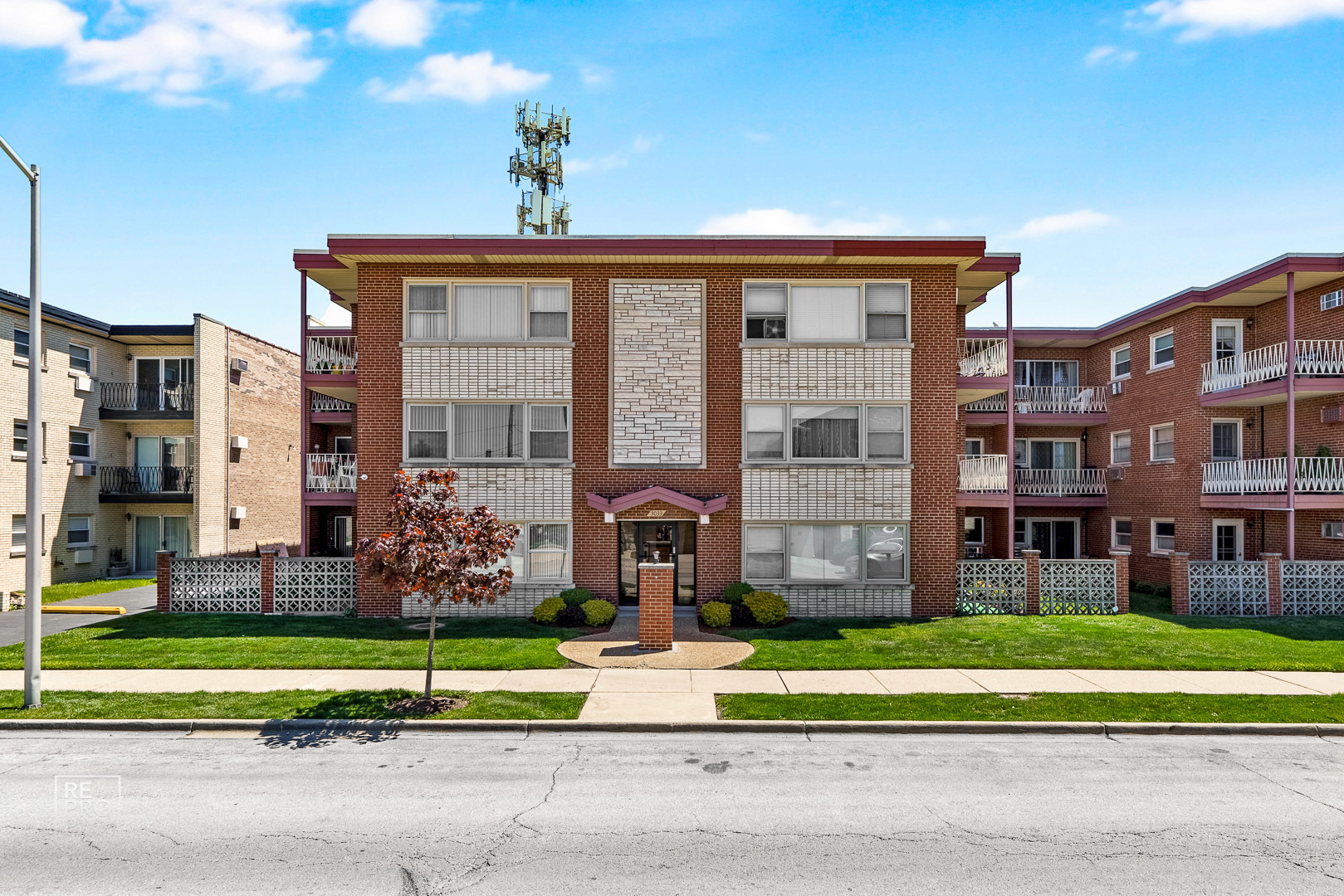 For Sale 3033 Paris Avenue 104 River Grove Il 2 Beds 1 Full Bath 159 900